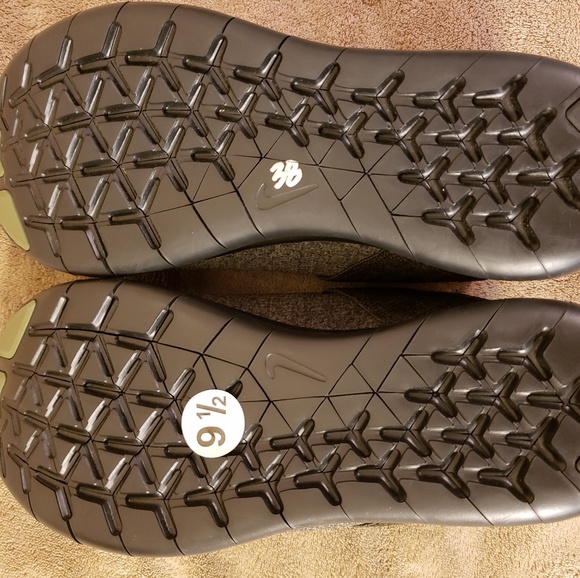 Nike RN CMTR Premium - Picture 4 of 4